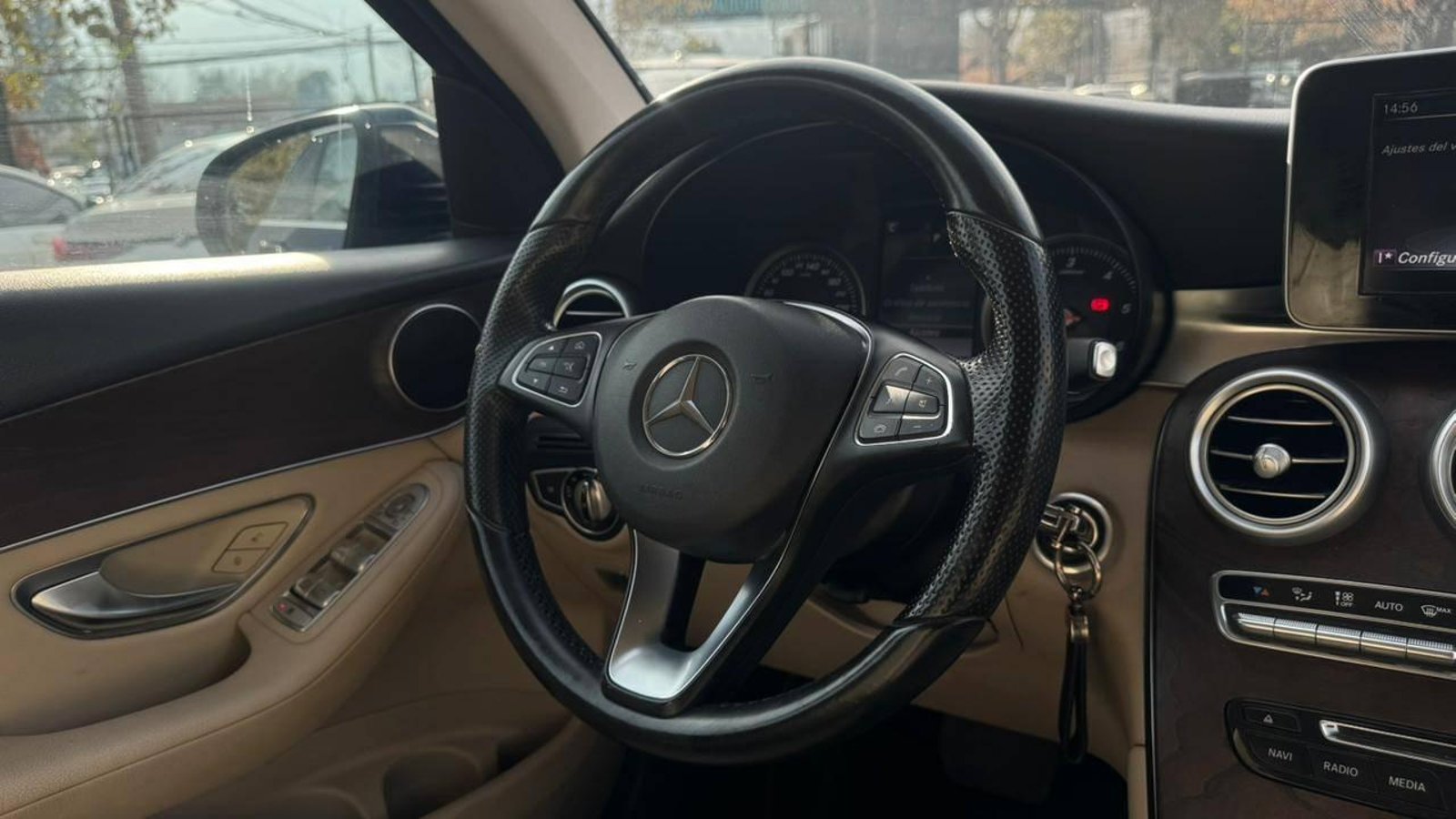 MERCEDES BENZ GLC 220d 2016 - Imagen 12 de 20