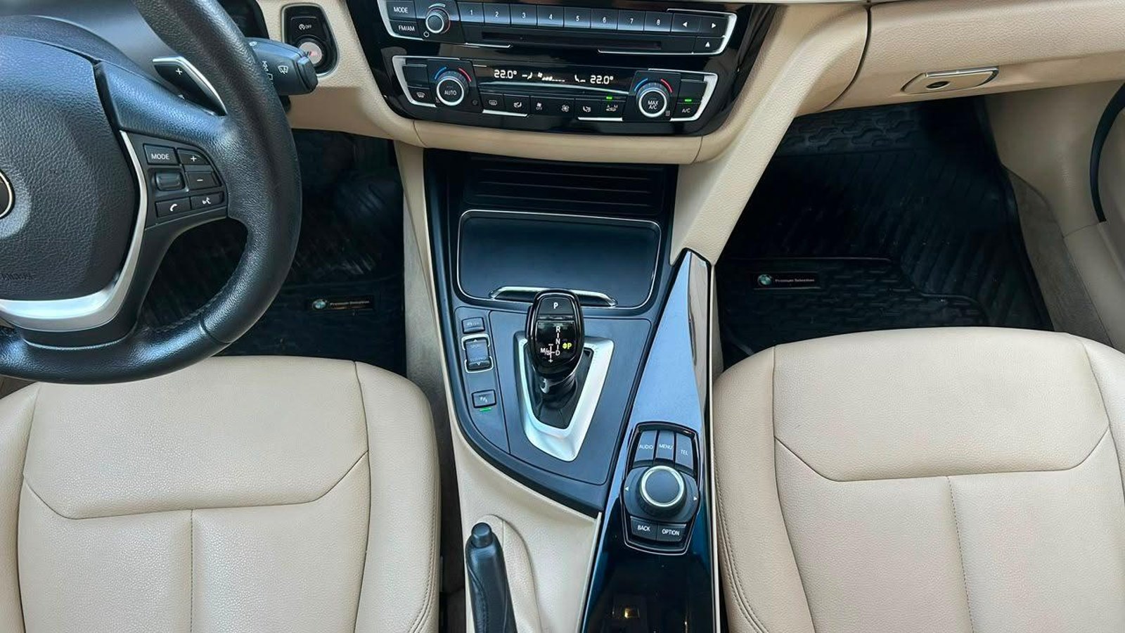 BMW 320I 2016 - Imagen 15 de 20