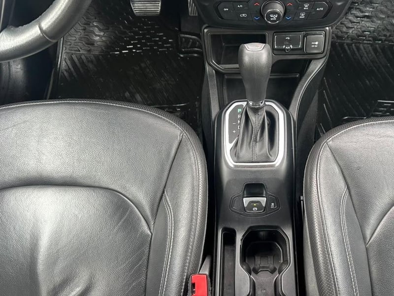 Jeep RENEGADE 2019 - Imagen 8 de 20