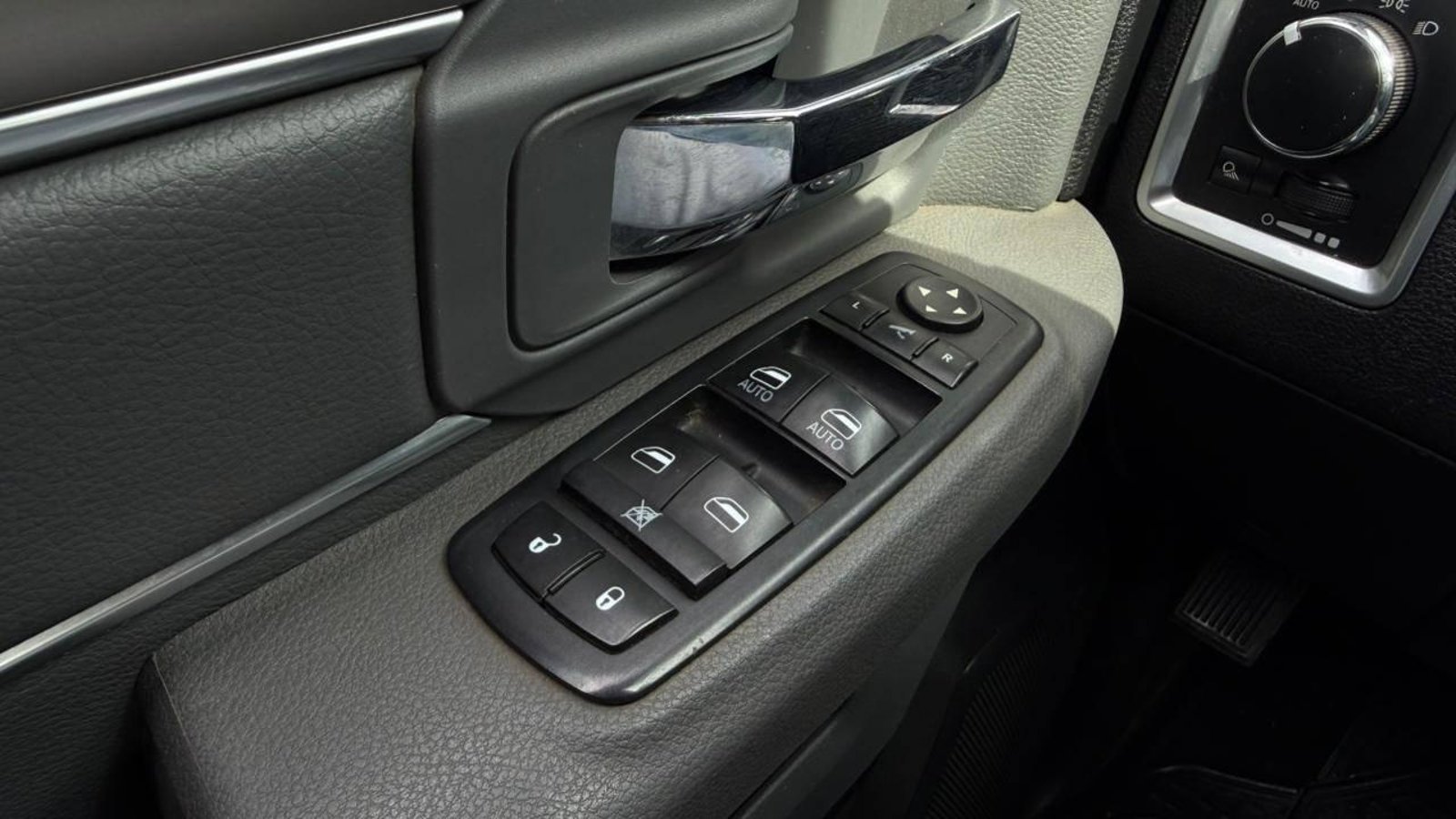 Dodge RAM 1500 2017 - Imagen 20 de 20