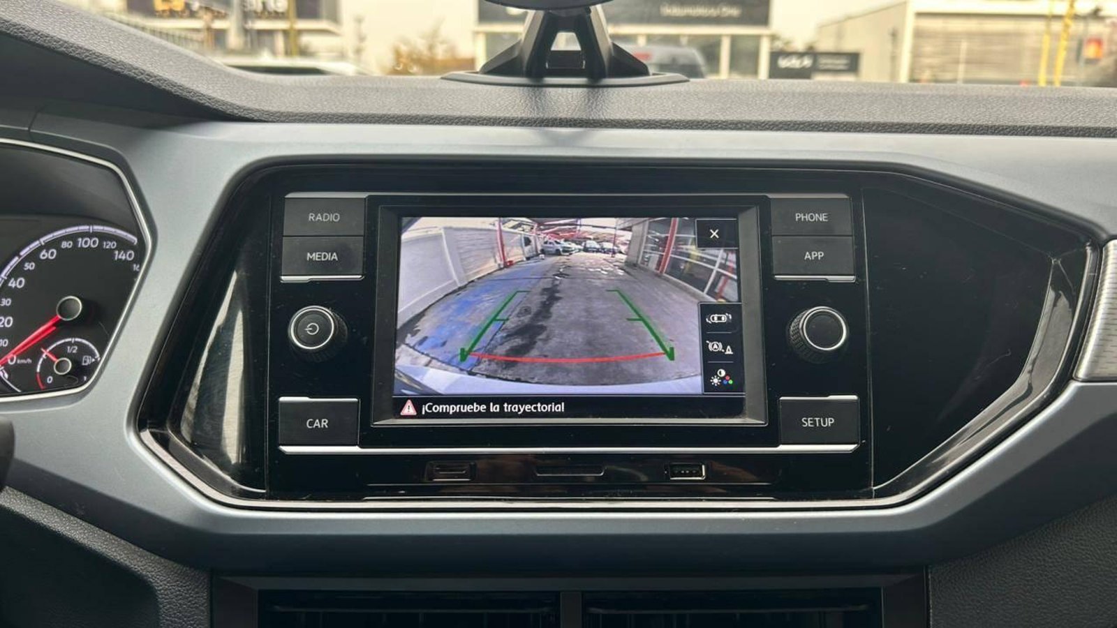 Volkswagen T‑Cross 2020 - Imagen 13 de 20