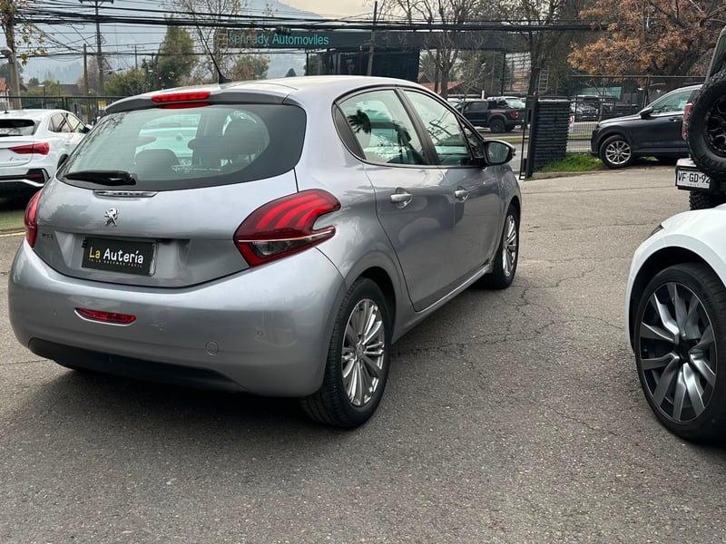 Peugeot 208 2019 - Imagen 4 de 19