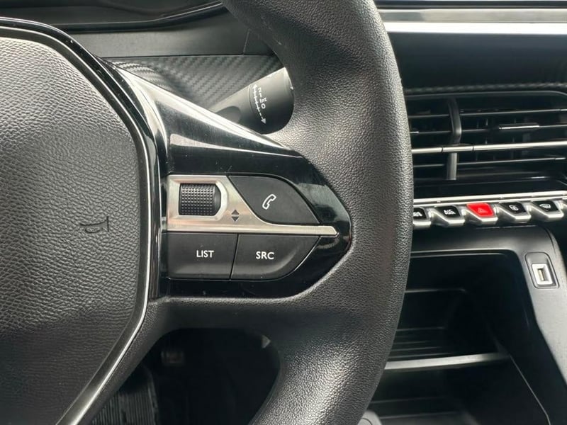 Peugeot 208 2023 - Imagen 14 de 20