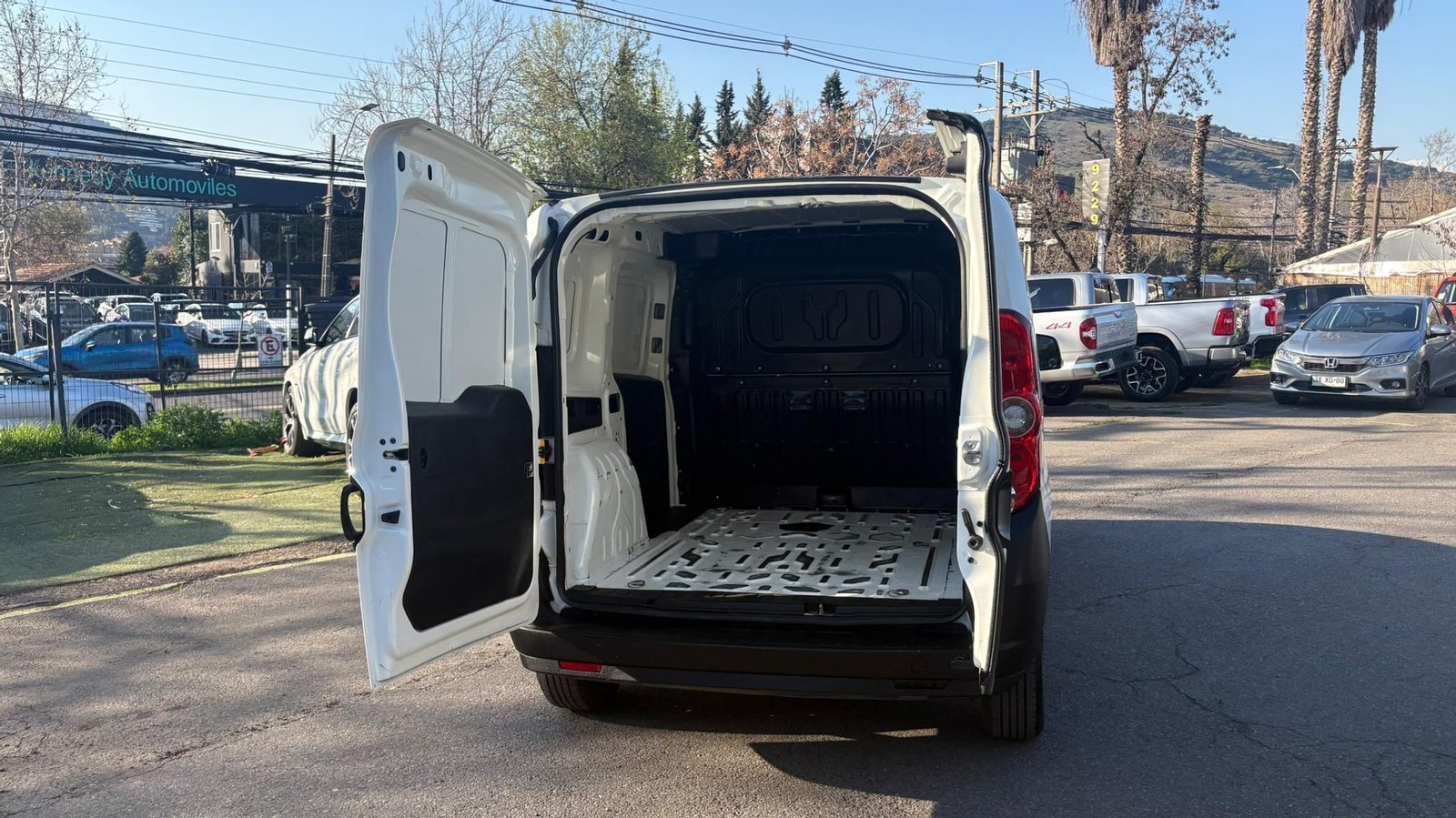 RAM VAN 1000 CARGO 2022 - Imagen 5 de 17