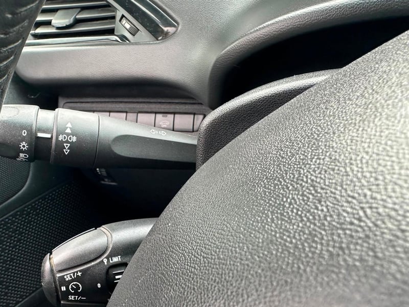 Peugeot 208 2019 - Imagen 8 de 19