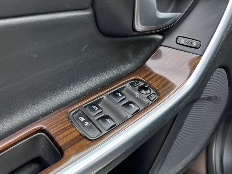 Volvo V60CC D4 LTD AWD 2.4 AUT 2016 - Imagen 15 de 19