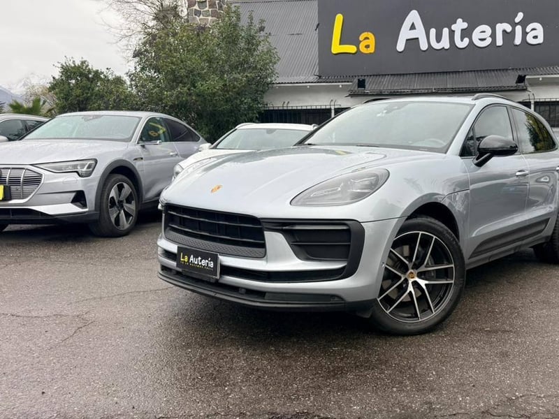 Porsche MACAN 2023