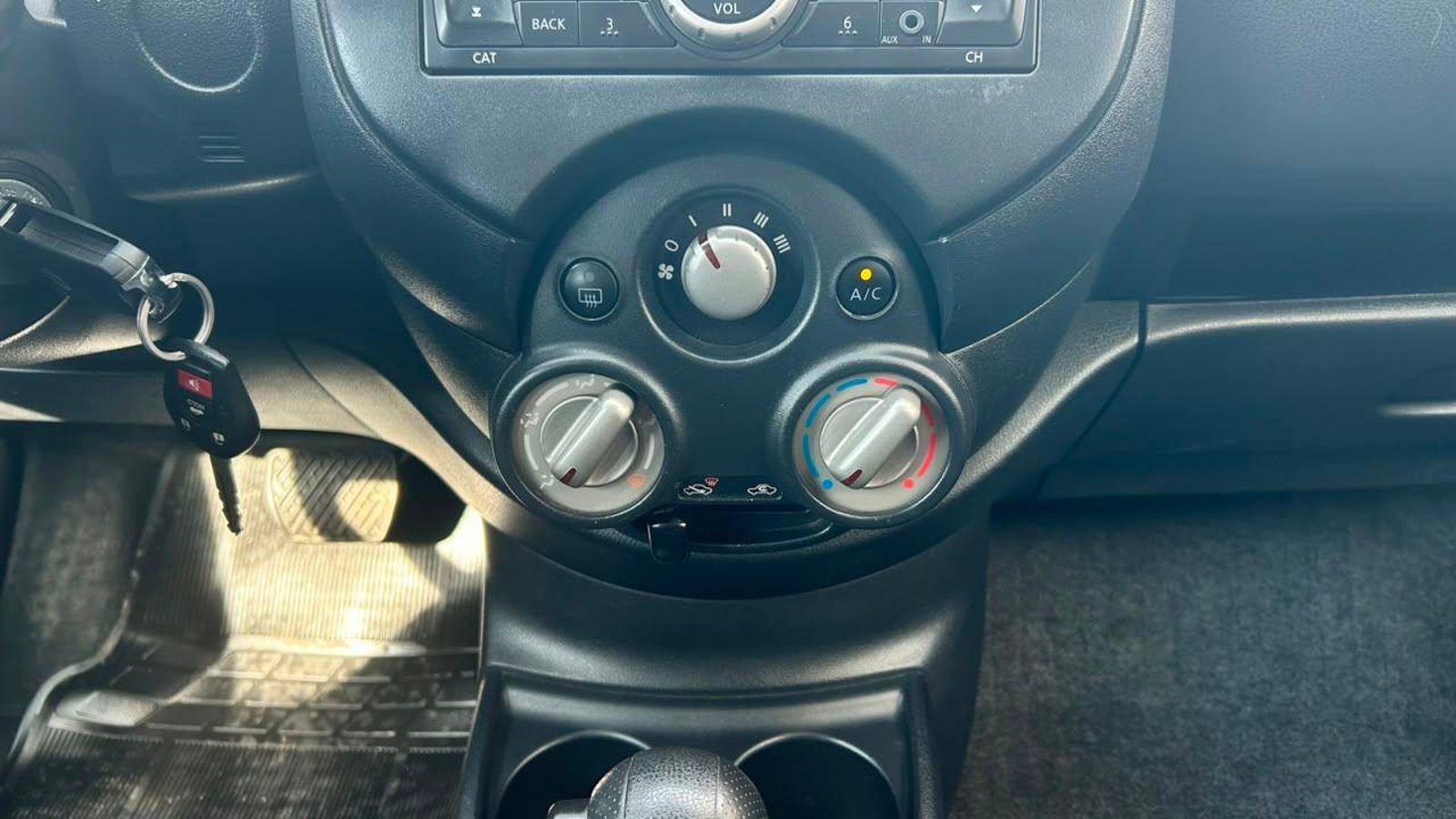 Nissan Versa 2013 - Imagen 13 de 20