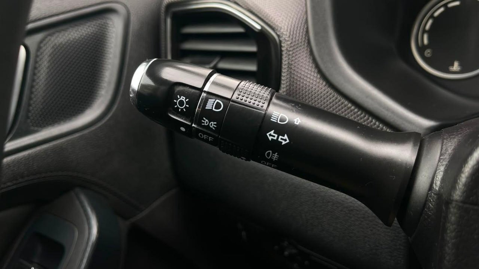 Chery TIGGO 3 2022 - Imagen 17 de 19