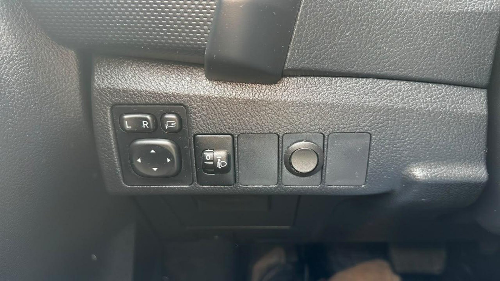 Toyota AURIS HATCH BACK 1.6 AUT 2019 - Imagen 17 de 19
