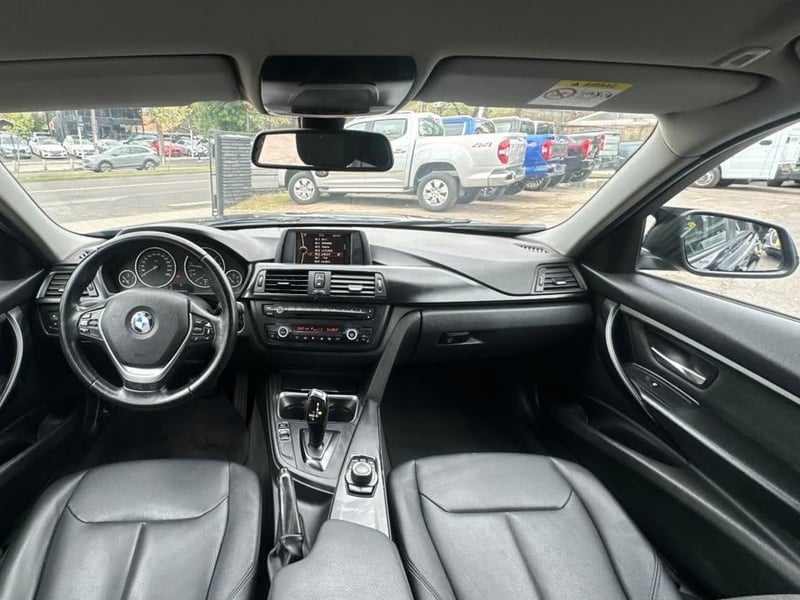 BMW 320I 2013 - Imagen 5 de 20