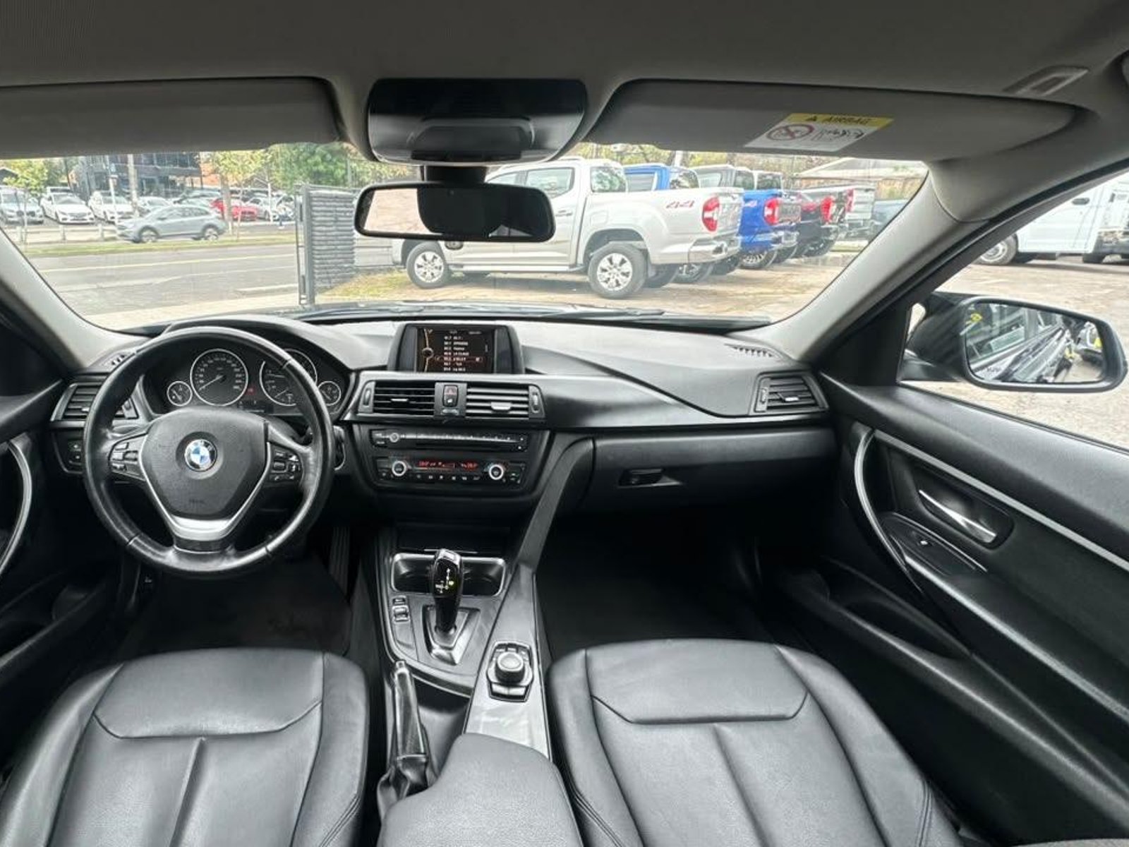 BMW 320I 2013 - Foto 5 de 20