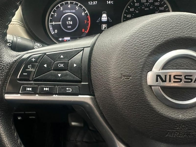 Nissan VERSA 2021 - Imagen 17 de 20