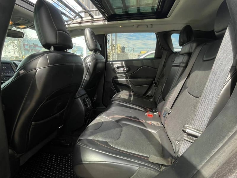 Jeep CHEROKEE 2019 - Imagen 6 de 18