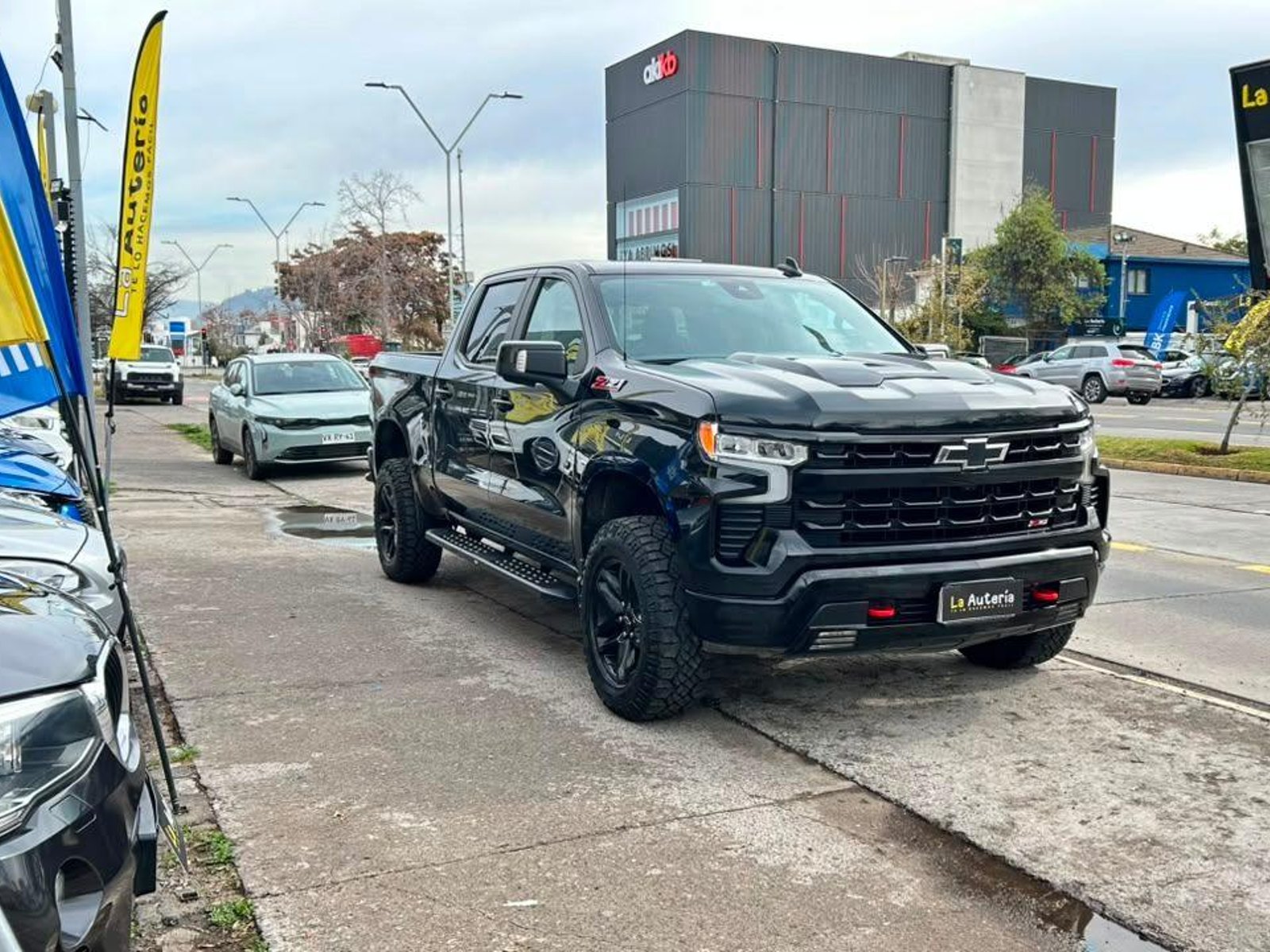 Chevrolet Silverado 2023 - Foto 2 de 20