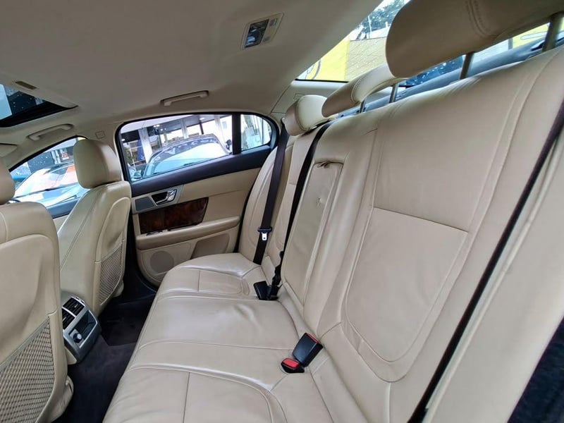 Jaguar XF 30 2012 - Imagen 7 de 19