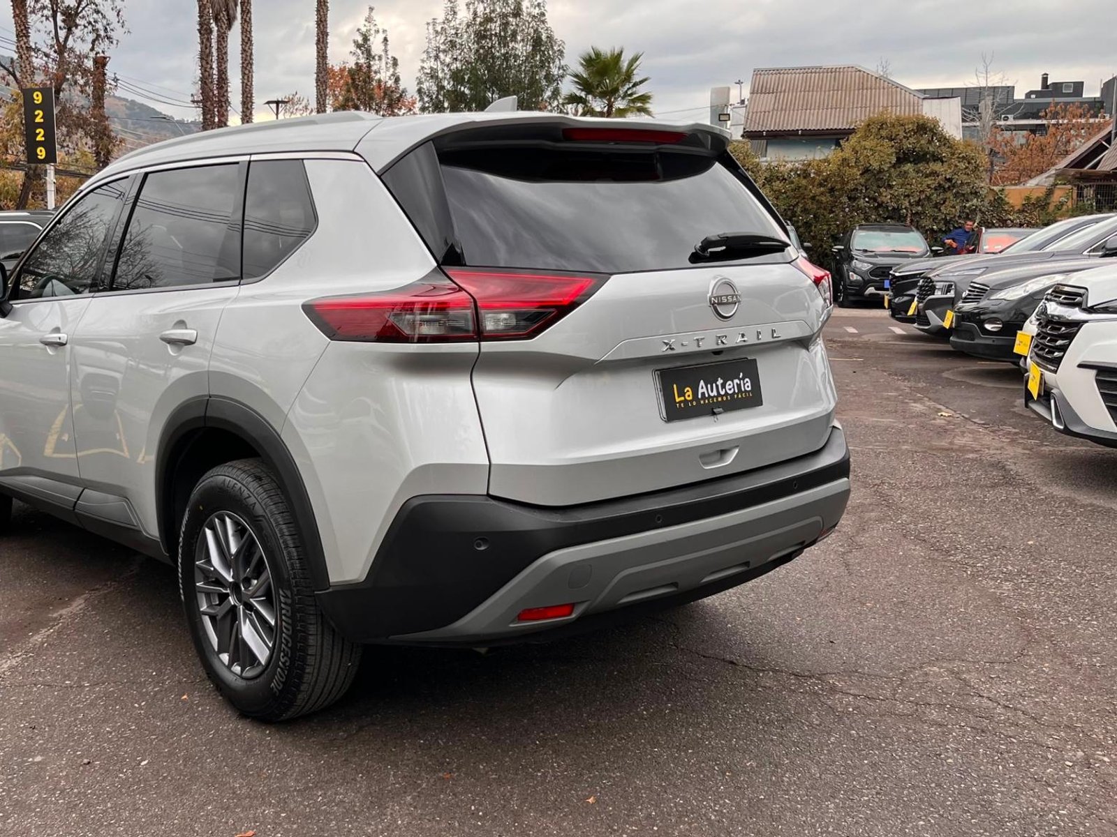 Nissan X TRAIL 4X2 5P CVT 2.5 2023 - Foto 3 de 20