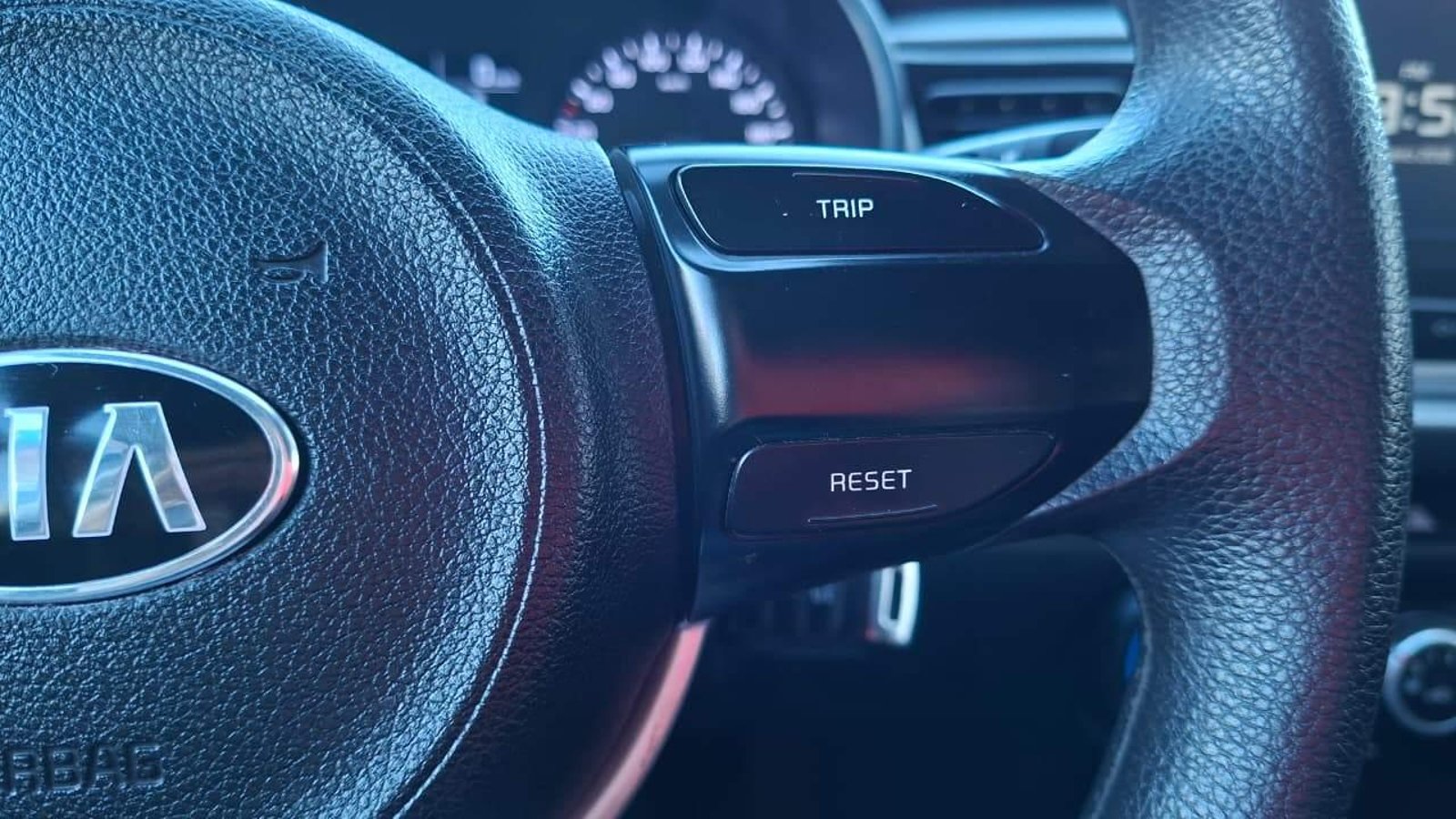 Kia RIO 5 2019 - Imagen 10 de 18