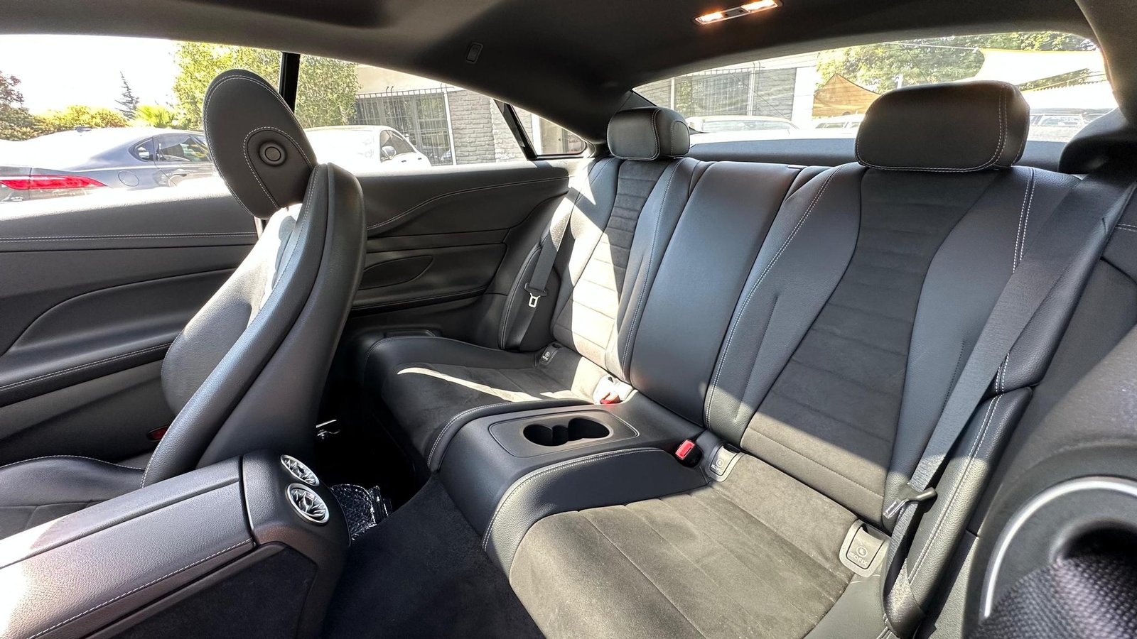 Mercedes Benz E300 2020 - Imagen 9 de 20