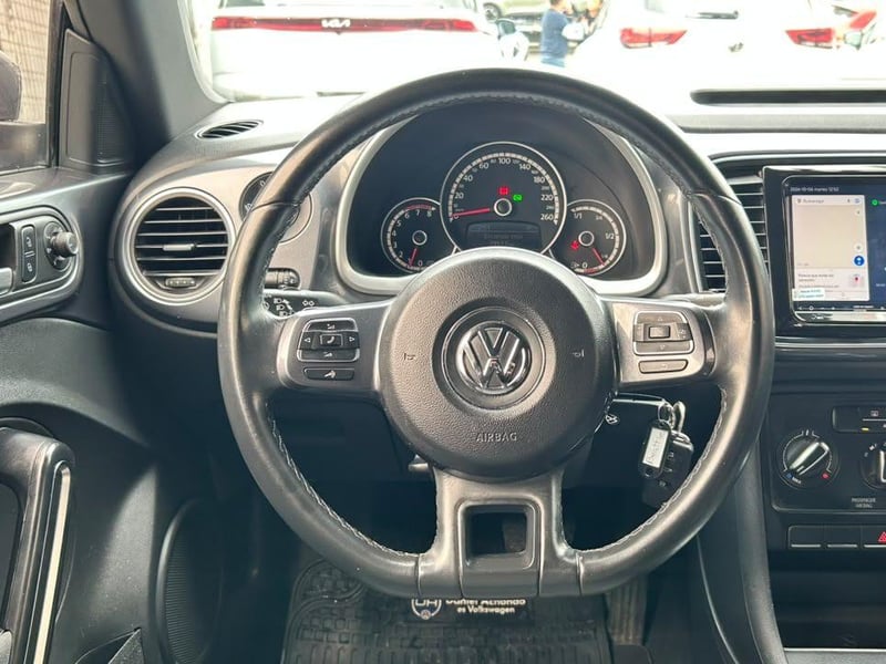 Volkswagen BEETLE 2015 - Imagen 6 de 20