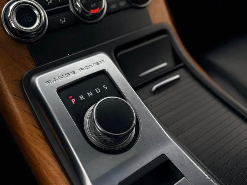 Land Rover RANGE ROVER SPORT 2013 - Imagen 16 de 20