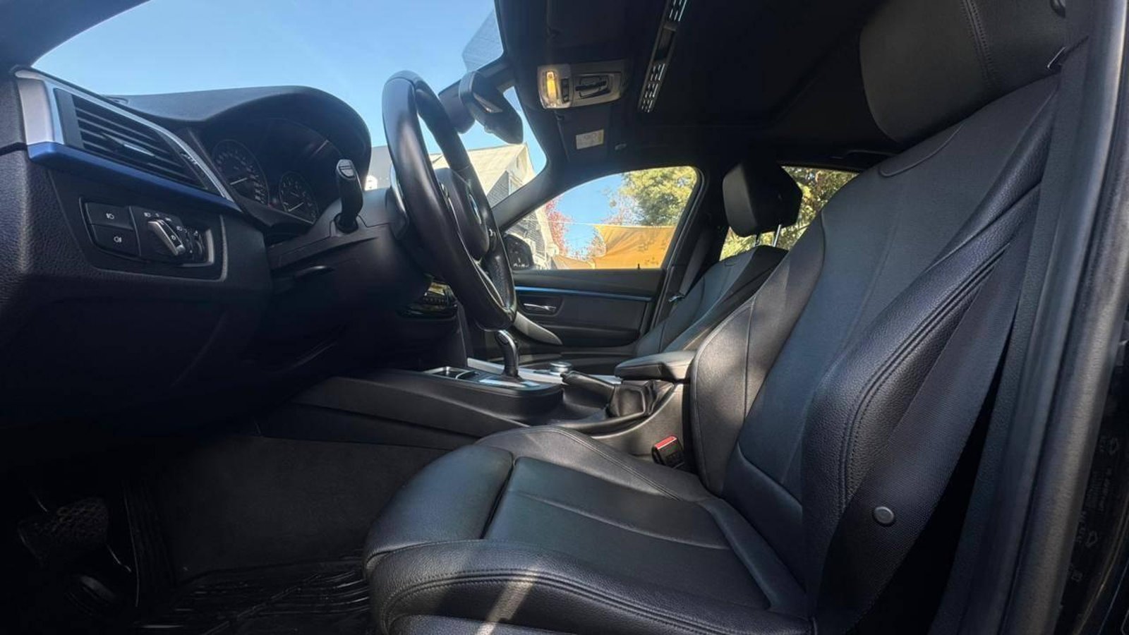 BMW 330i 2019 - Imagen 8 de 20