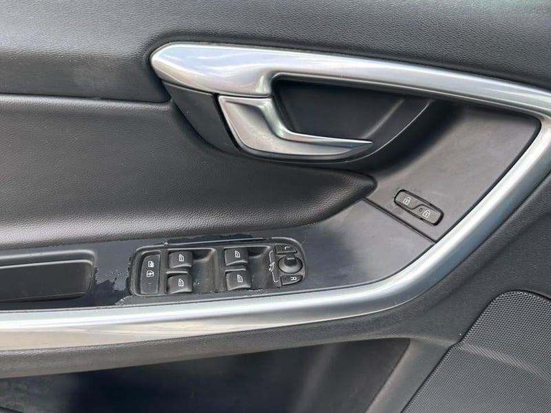 Volvo S60 2019 - Imagen 18 de 20