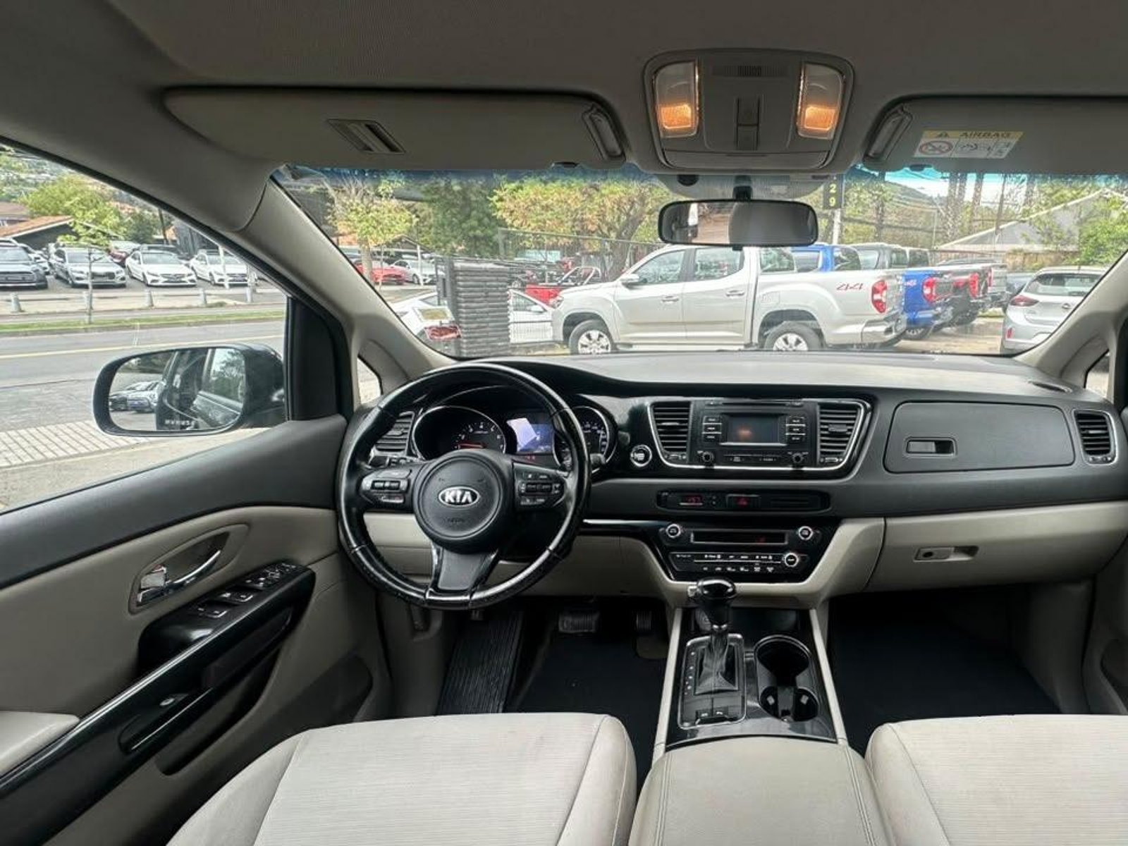 Kia Grand Carnival 2016 - Foto 5 de 20