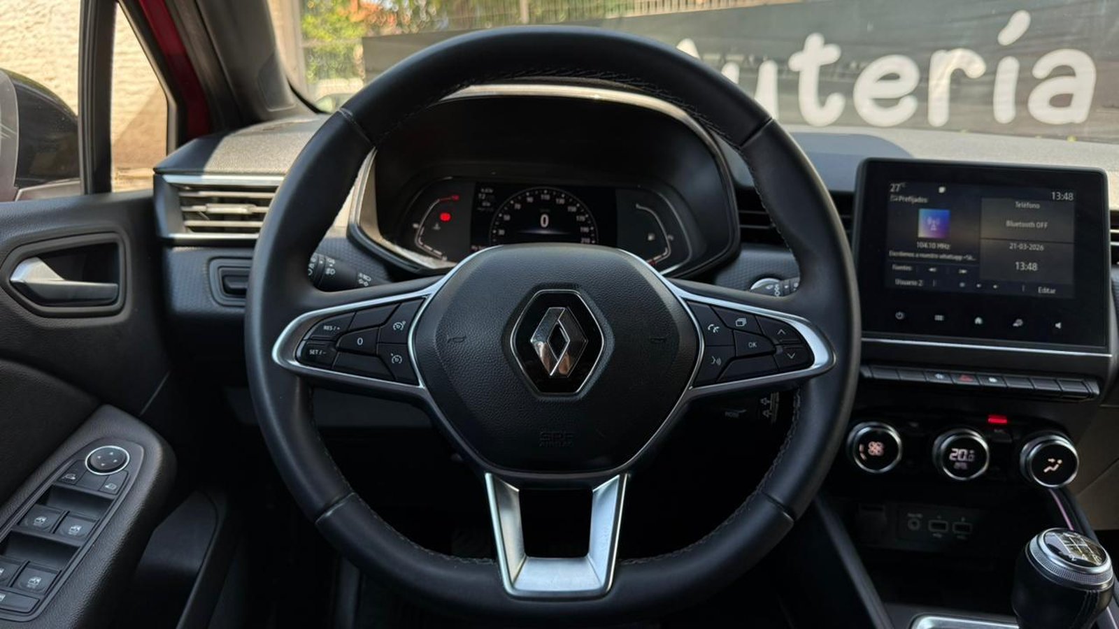 Renault Clio 2023 - Imagen 6 de 20