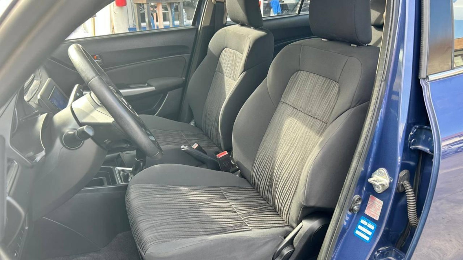 Suzuki Dzire 2019 - Imagen 6 de 20