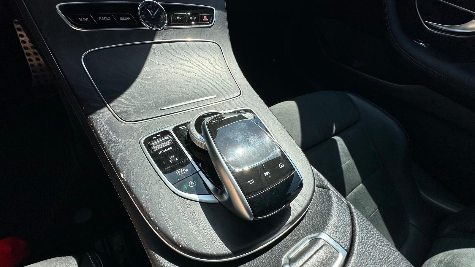 Mercedes Benz E300 2020 - Imagen 16 de 20