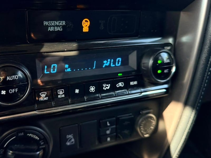 Toyota FORTUNER 2022 - Imagen 13 de 20