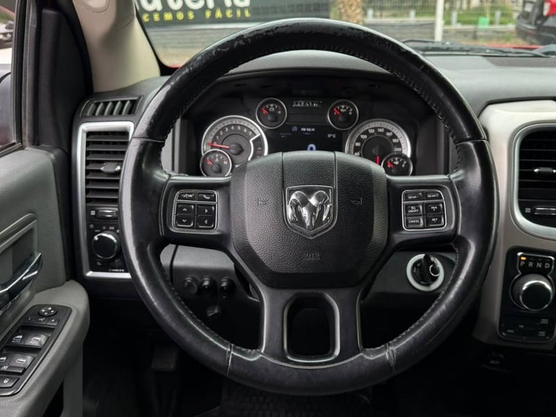 Dodge RAM 1500 2017 - Imagen 6 de 20