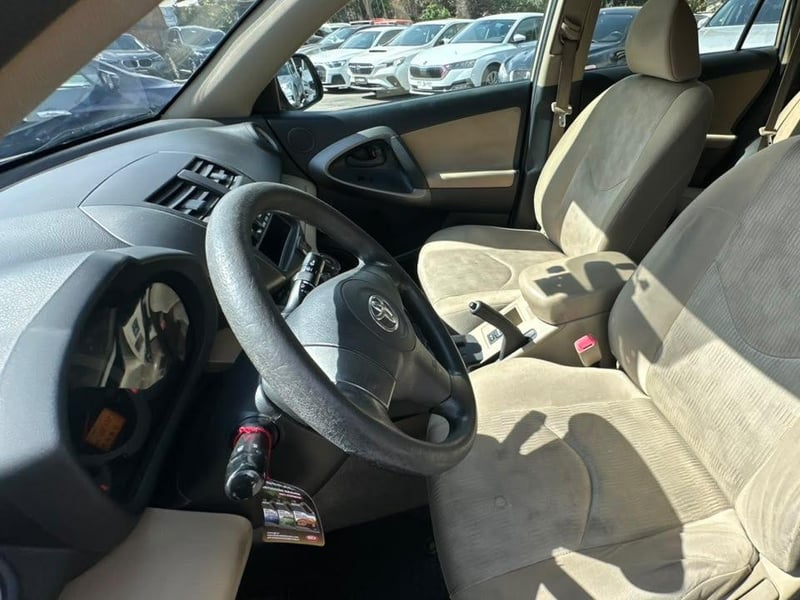 Toyota RAV4 2010 - Imagen 17 de 20