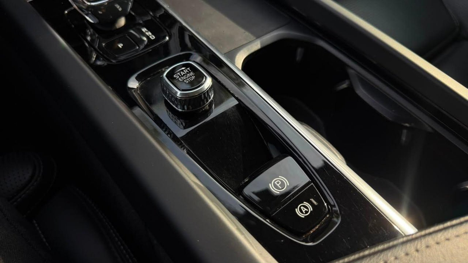 VOLVO XC60 2023 - Imagen 20 de 20
