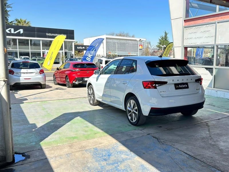 Skoda FABIA 2022 - Imagen 4 de 20