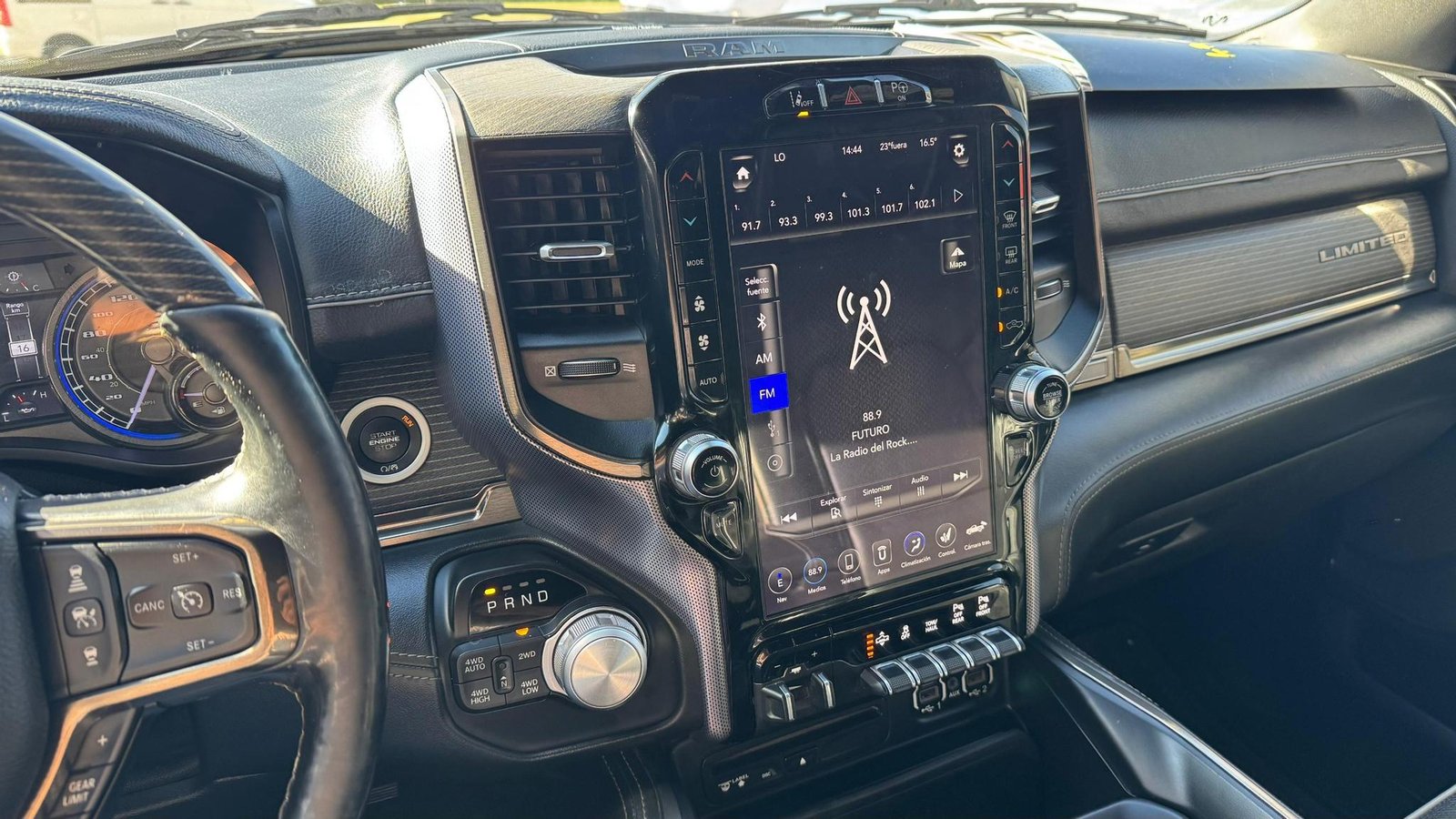 Ram NEW 1500 LTD 2019 - Imagen 13 de 18