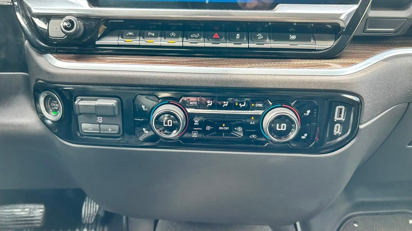 Chevrolet Silverado 2023 - Imagen 15 de 20