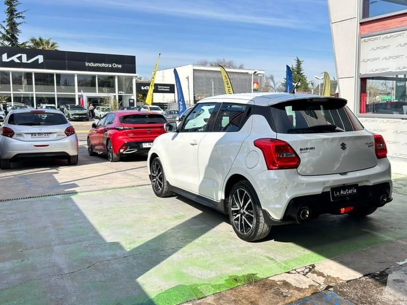 Suzuki SWIFT 2023 - Imagen 4 de 20