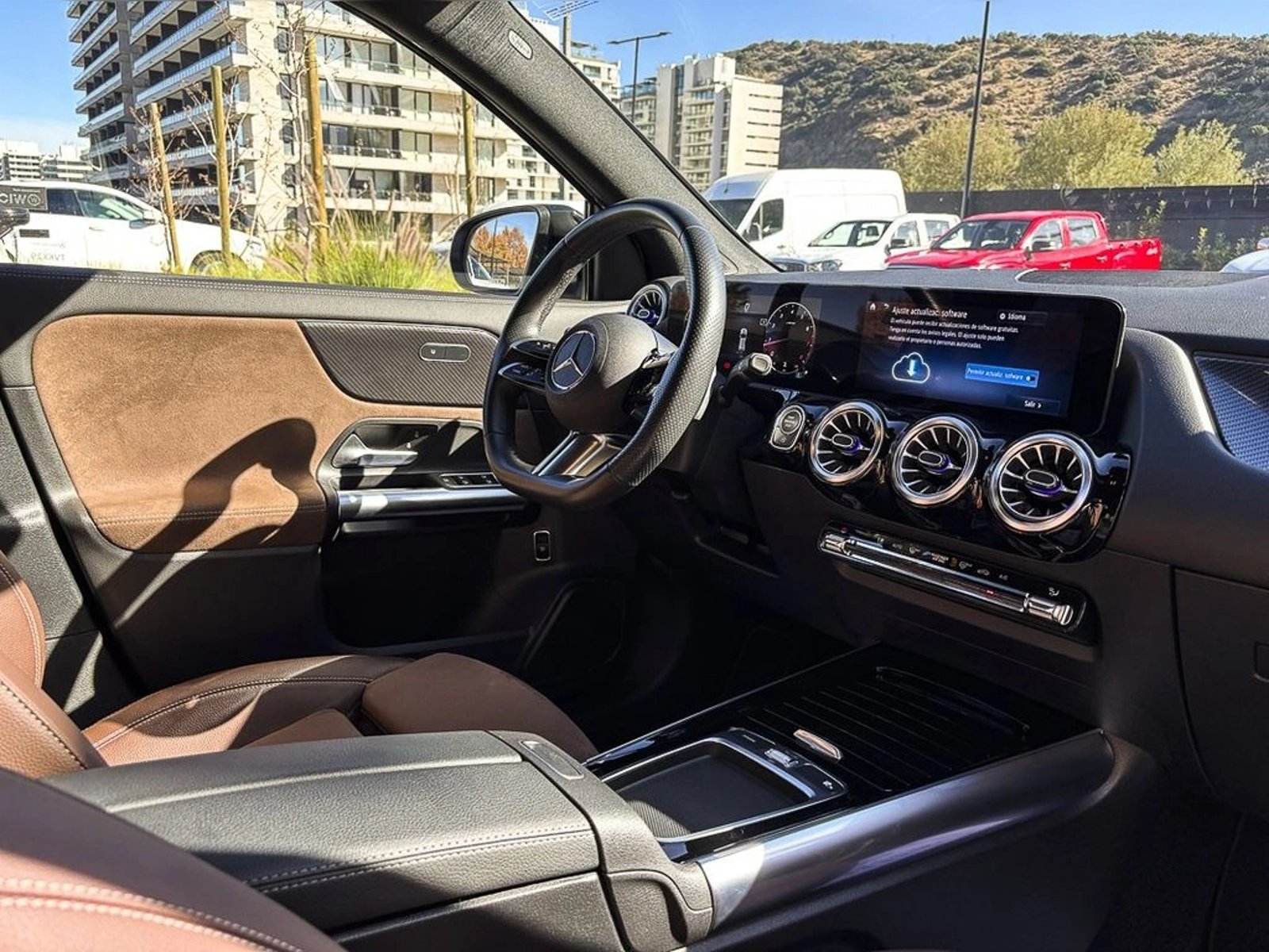 Mercedes-Benz Gla 200 2025 - Foto 4 de 15
