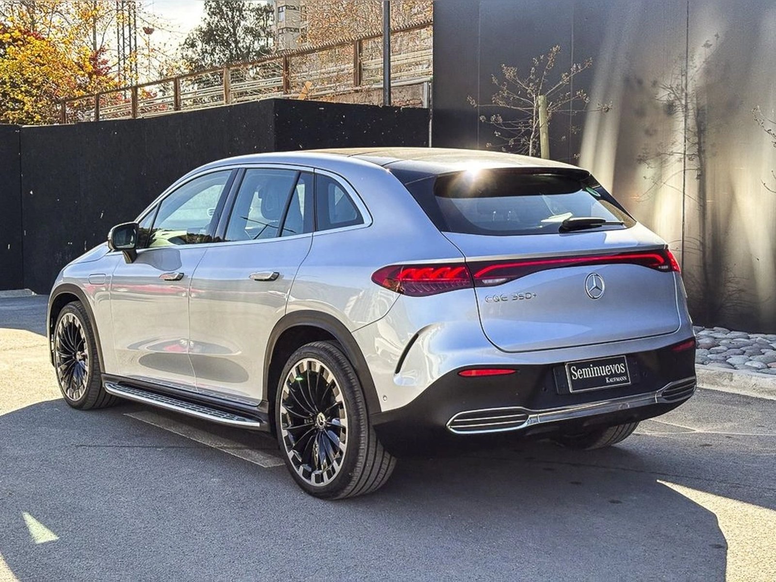 Mercedes-Benz Eqe 350 + 2025 - Imagen 6 de 17