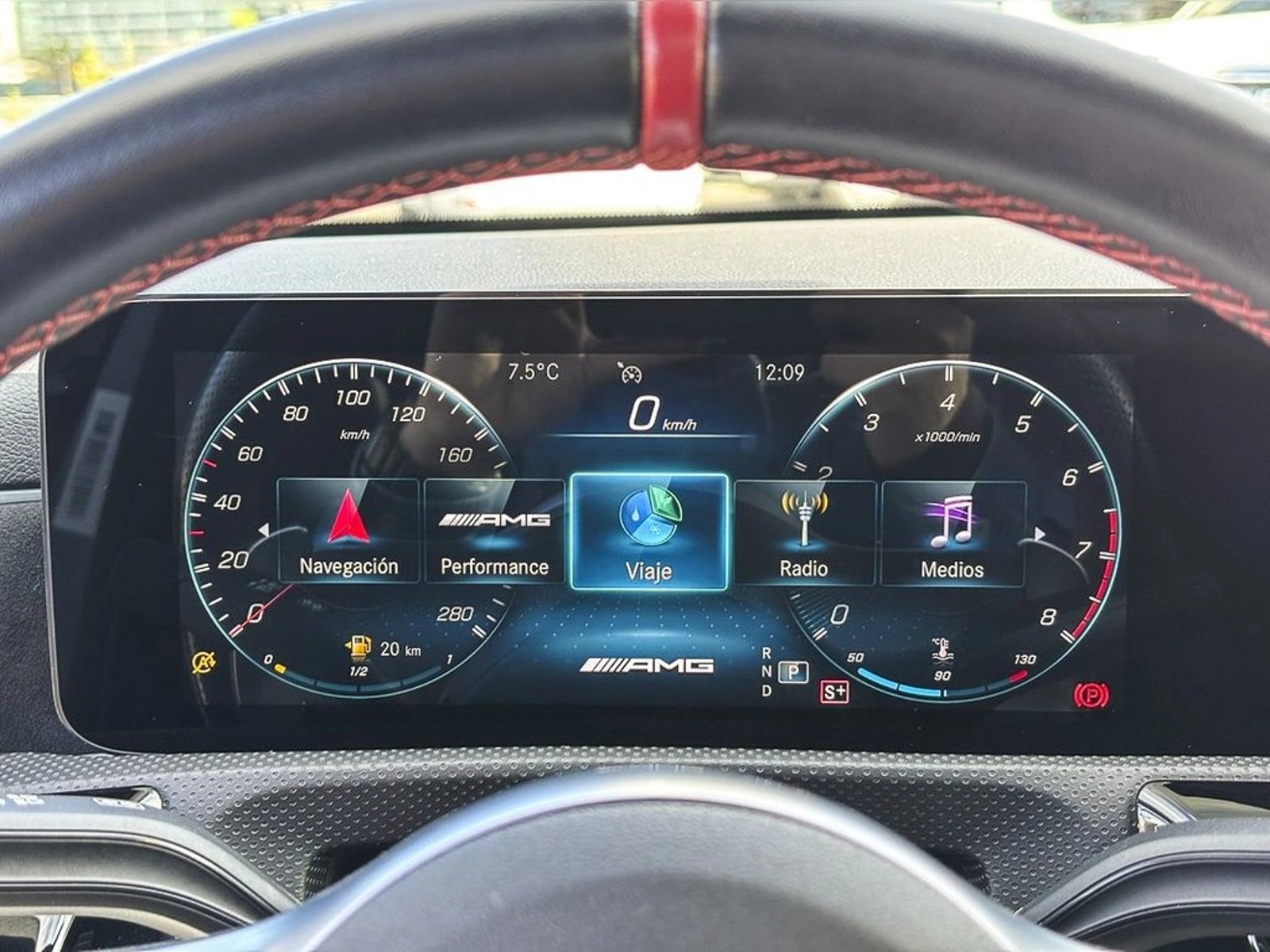 Mercedes-Benz A 35 2023 - Imagen 17 de 20