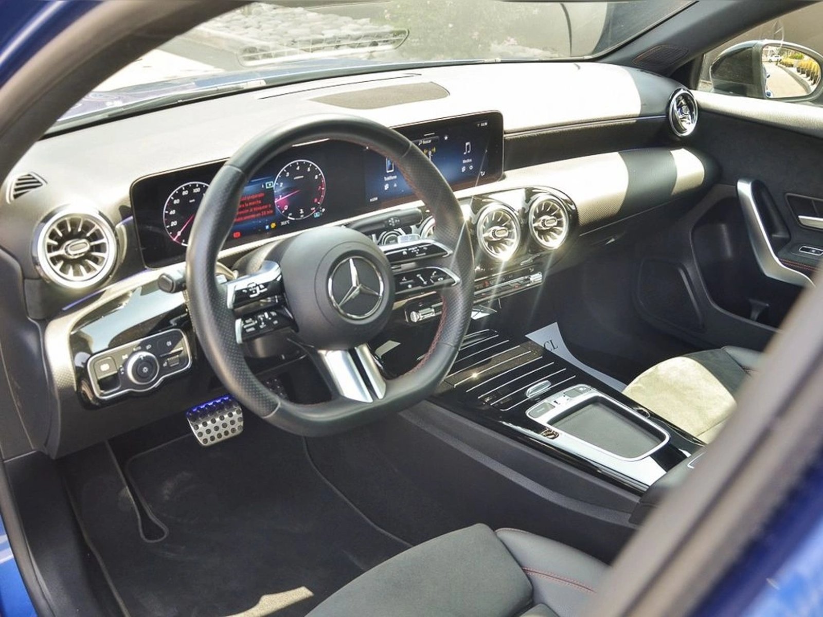 Mercedes-Benz A 200 2025 - Imagen 9 de 17