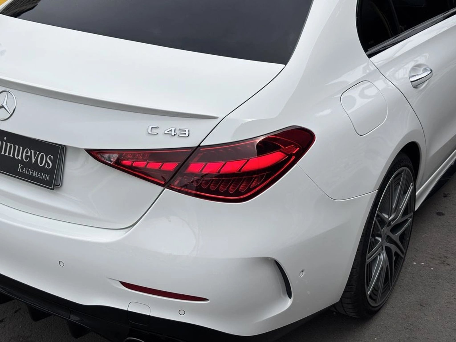 Mercedes-Benz C 43 2024 - Imagen 9 de 20