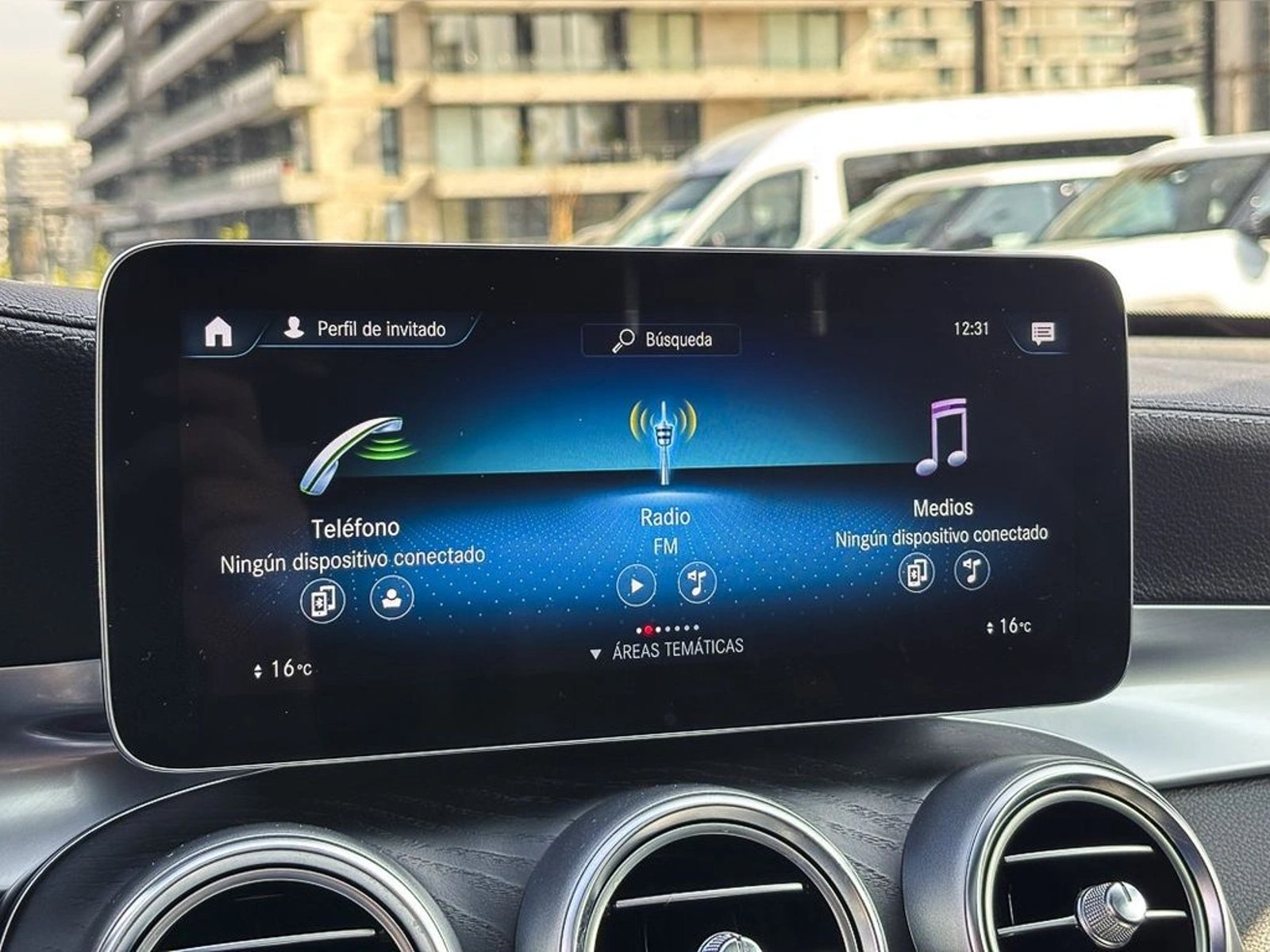 Mercedes-Benz Glc 300 2023 - Imagen 12 de 15