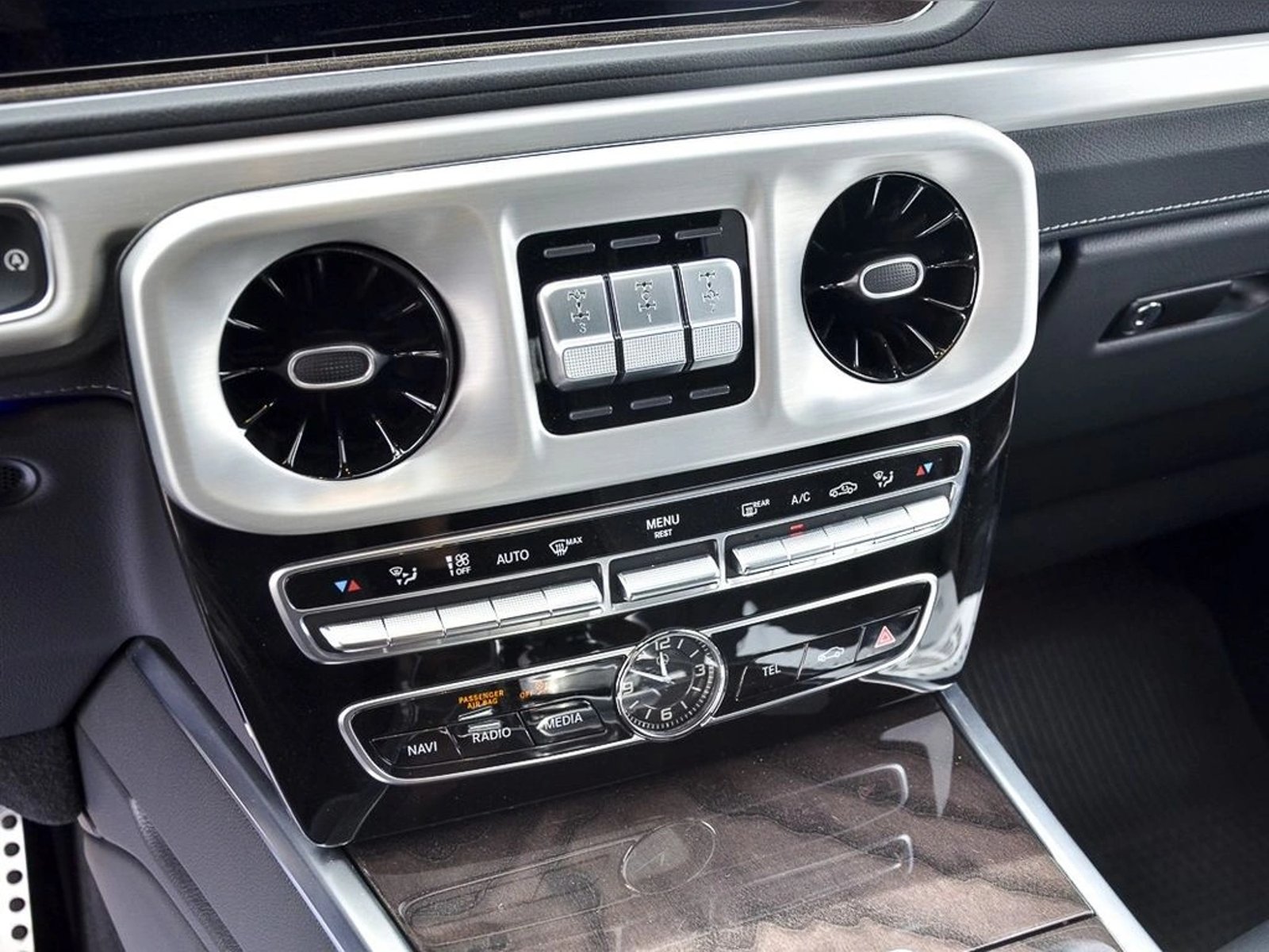 Mercedes-Benz G 400 2023 - Imagen 13 de 20