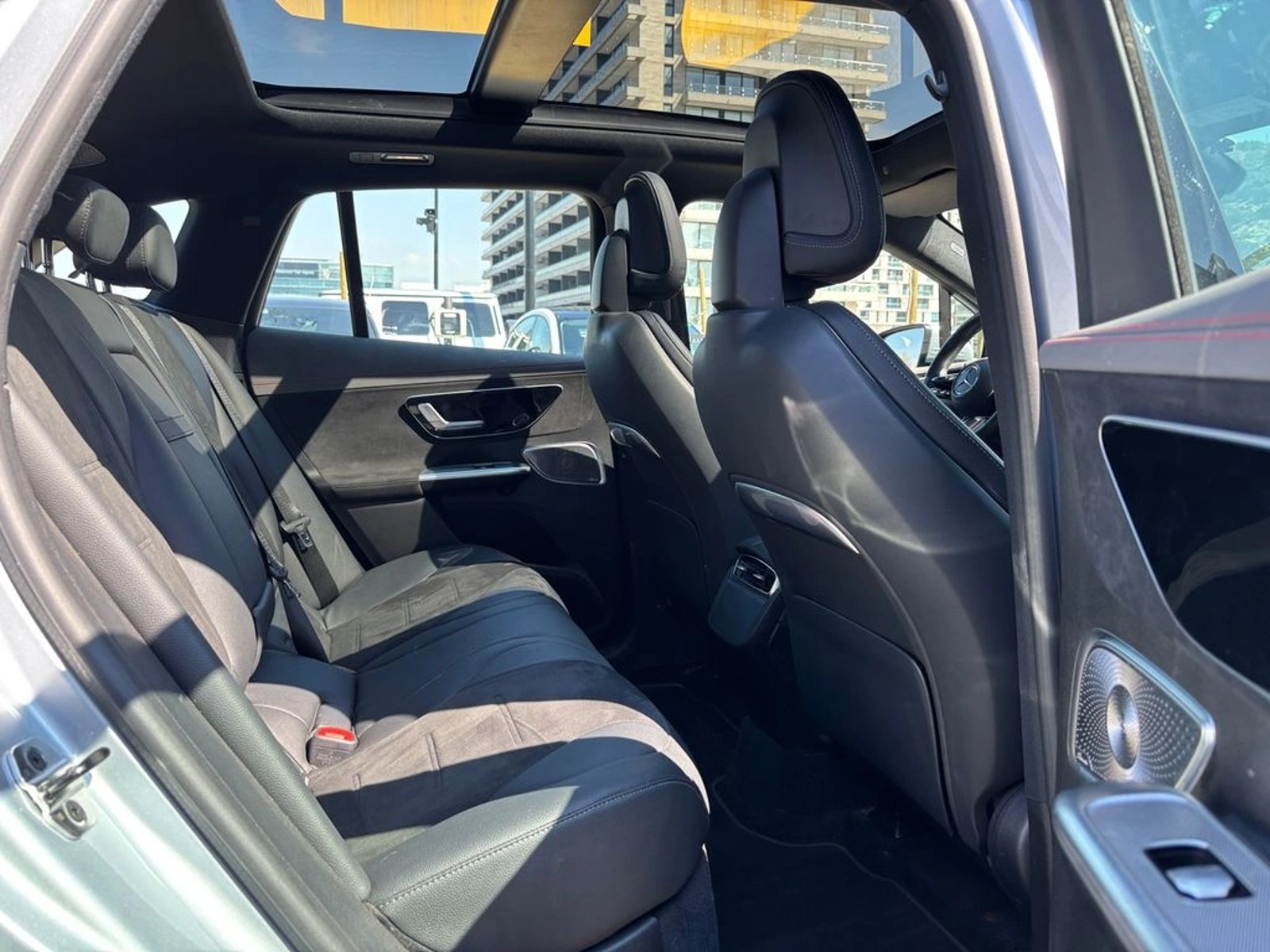 Mercedes-Benz Eqe 350 + 2025 - Foto 5 de 20