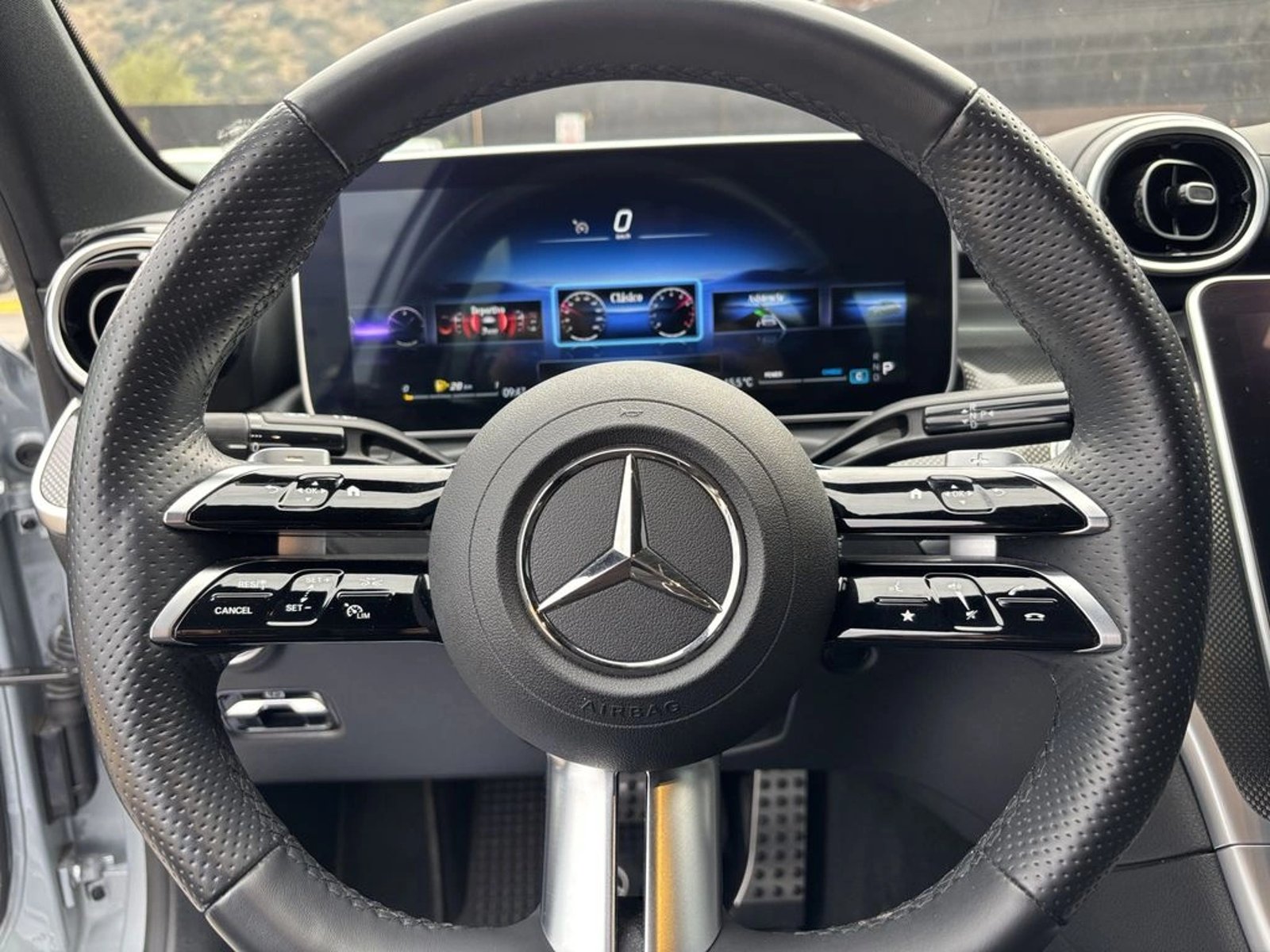 Mercedes-Benz C 200 2024 - Imagen 16 de 18