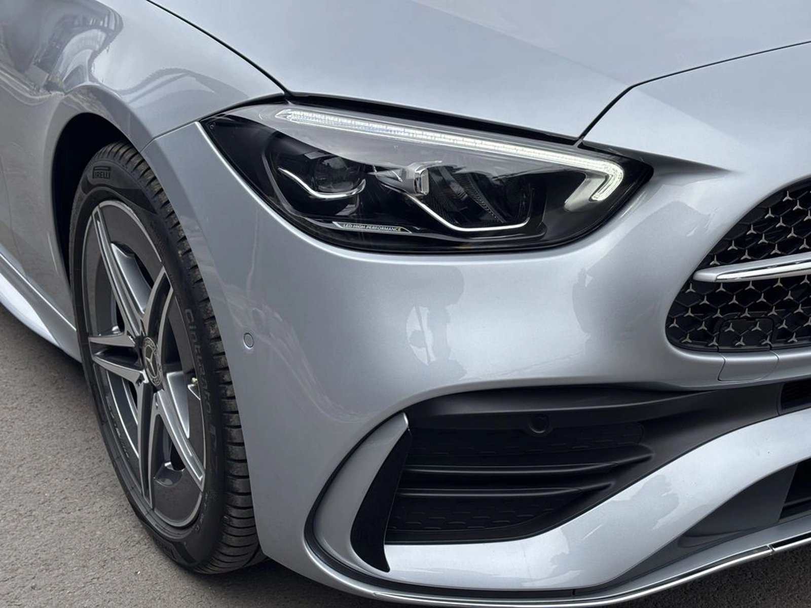 Mercedes-Benz C 200 2025 - Imagen 3 de 20