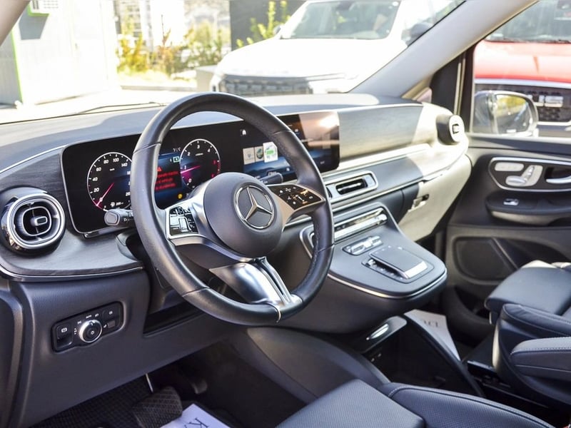 Mercedes-Benz V 250 2025 - Imagen 11 de 18